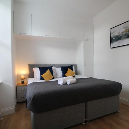 Superb One Bedroom Apartment In Dundee Eksteriør bilde